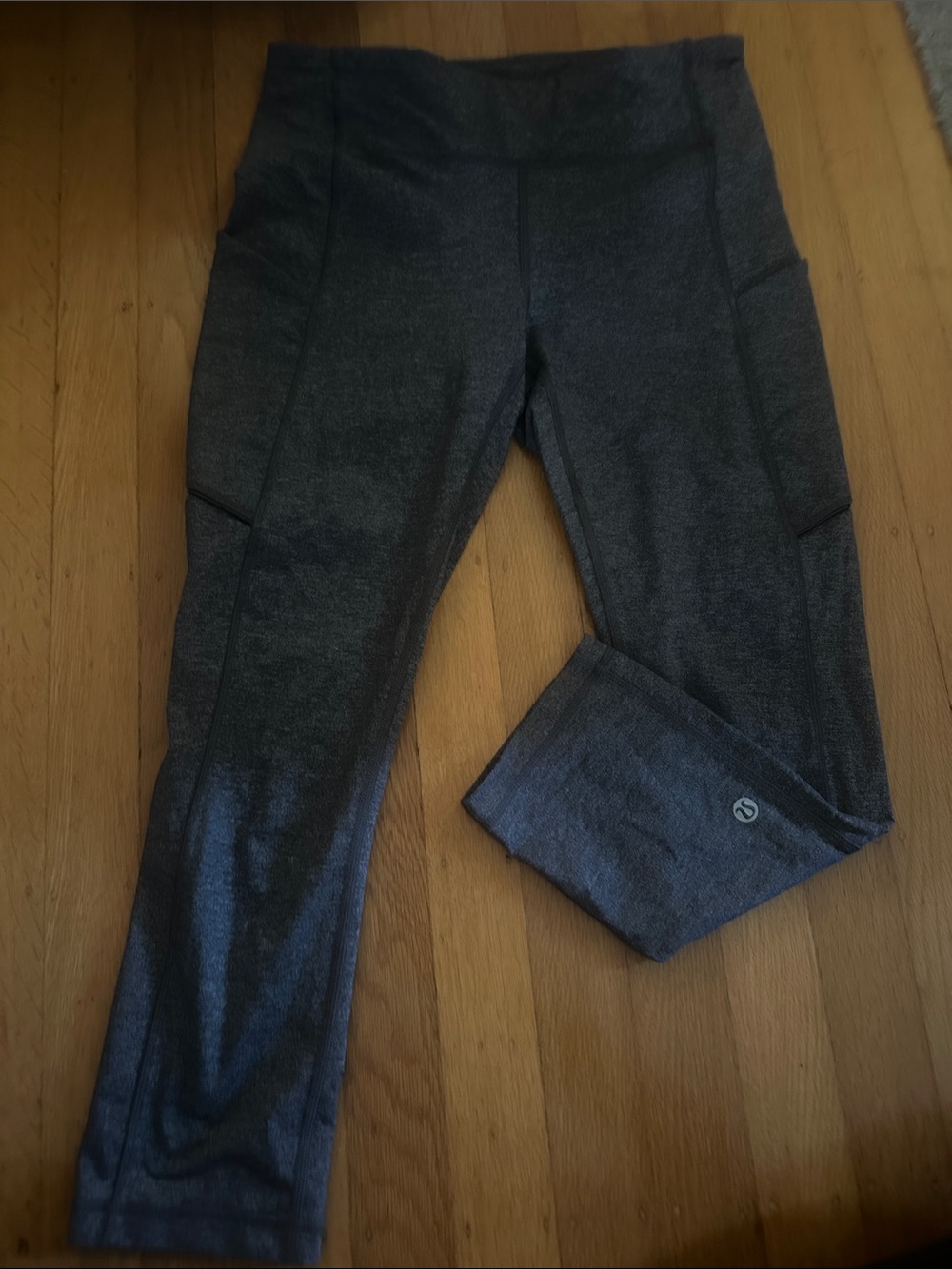 lululemon athletica women’s Charcoal Heather Pocket Leggings